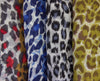 Skønt tørklæde i blå leopard print