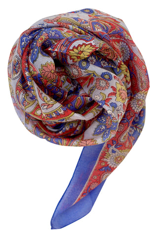 Billede af Blåt silketørklæde i douce farver