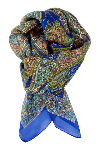 Billede af Blåt silketørklæde i douce farver